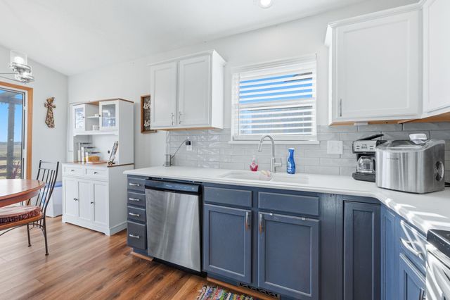 310 N Miles Ave, Valley Center, KS 67147