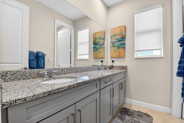 6613 Pointe Of Woods Drive, West Palm Beach, FL 33413