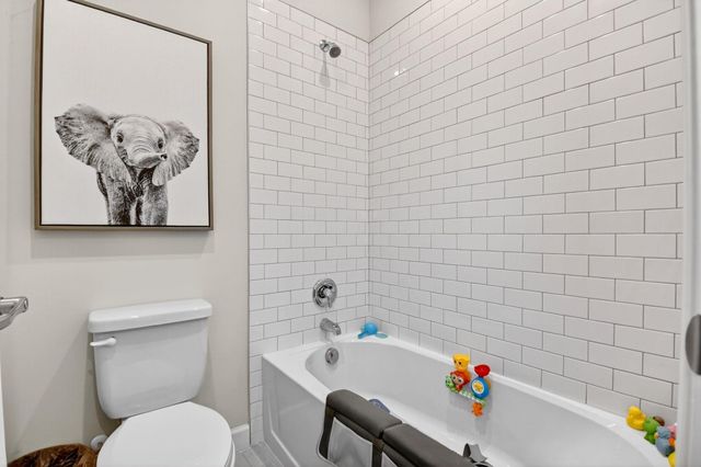 6613 Pointe Of Woods Drive, West Palm Beach, FL 33413