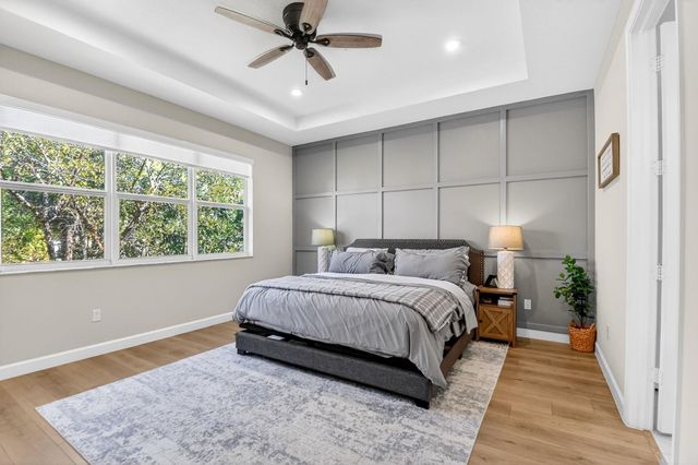 6613 Pointe Of Woods Drive, West Palm Beach, FL 33413