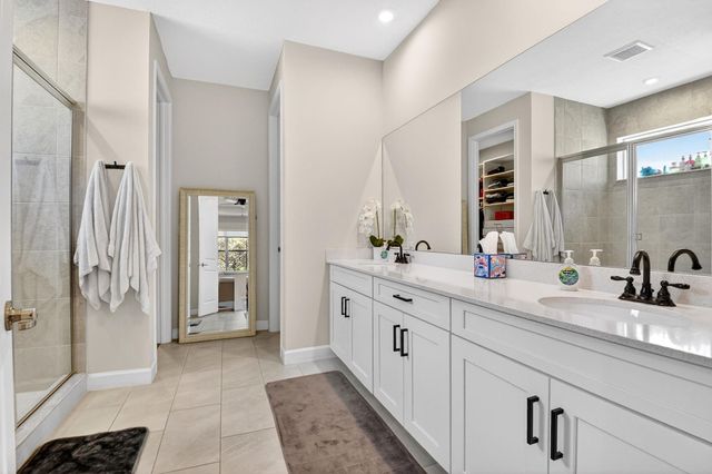 6613 Pointe Of Woods Drive, West Palm Beach, FL 33413