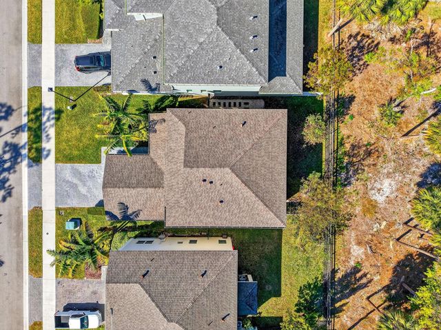 6613 Pointe Of Woods Drive, West Palm Beach, FL 33413