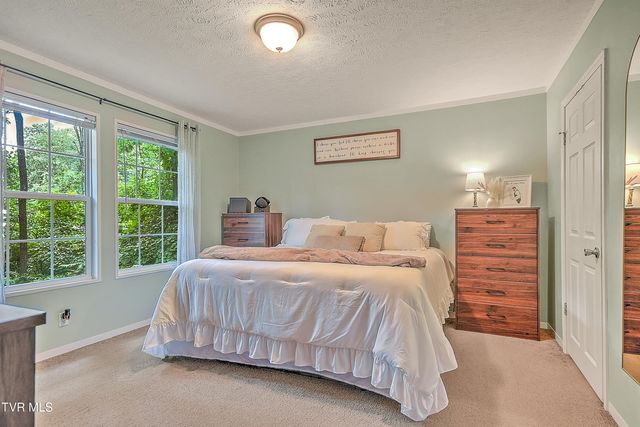 495 Deck Valley Road, Bristol, TN 37620