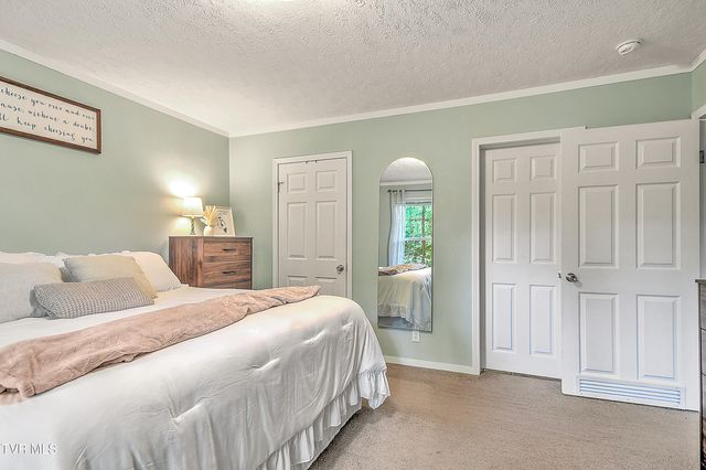 495 Deck Valley Road, Bristol, TN 37620