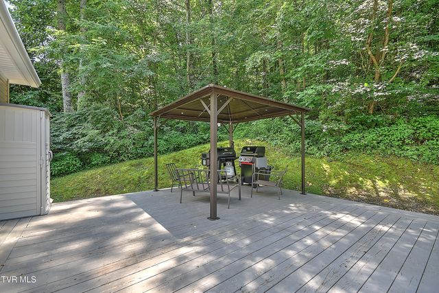 495 Deck Valley Road, Bristol, TN 37620