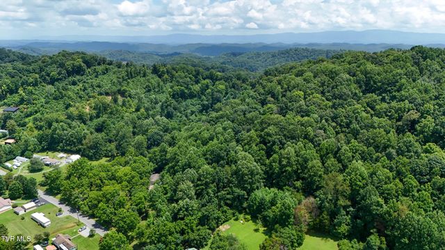 495 Deck Valley Road, Bristol, TN 37620