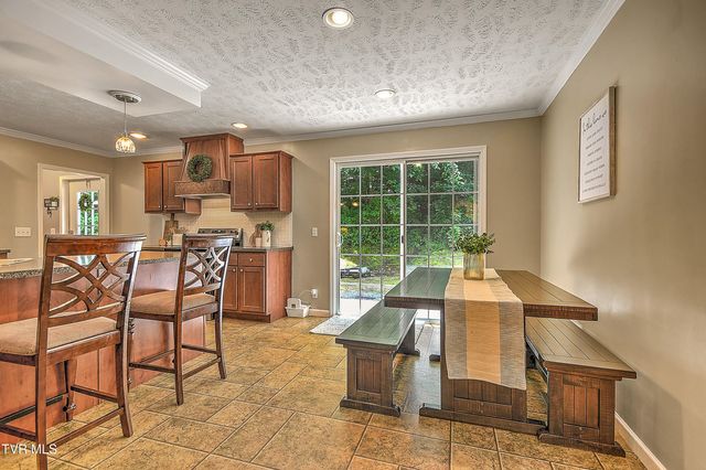 495 Deck Valley Road, Bristol, TN 37620