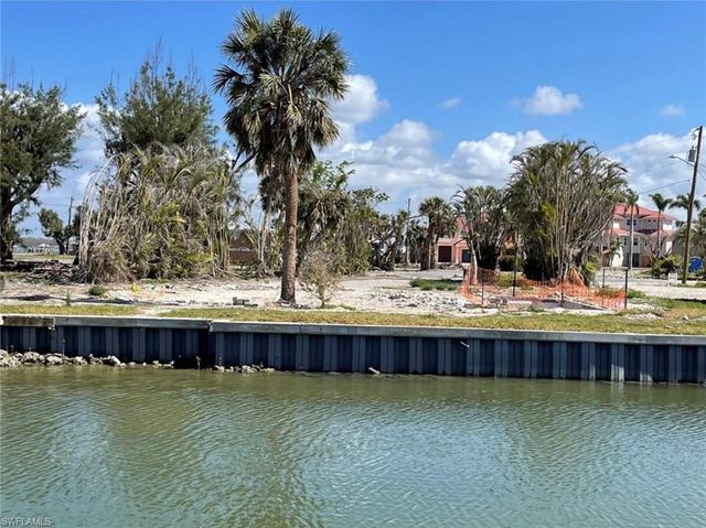 710 Matanzas CT, Fort Myers Beach, FL 33931