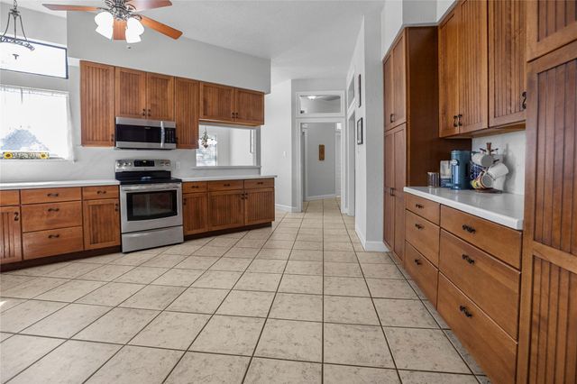 12315 Fisher Drive, Mont Belvieu, TX 77523