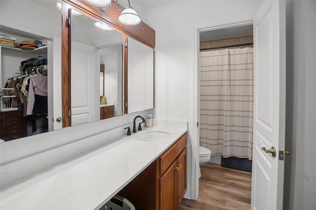 12315 Fisher Drive, Mont Belvieu, TX 77523