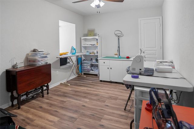 12315 Fisher Drive, Mont Belvieu, TX 77523