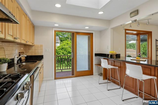 267 Pershing Avenue, Ridgewood, NJ 07450