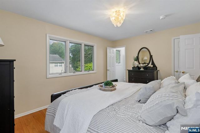267 Pershing Avenue, Ridgewood, NJ 07450