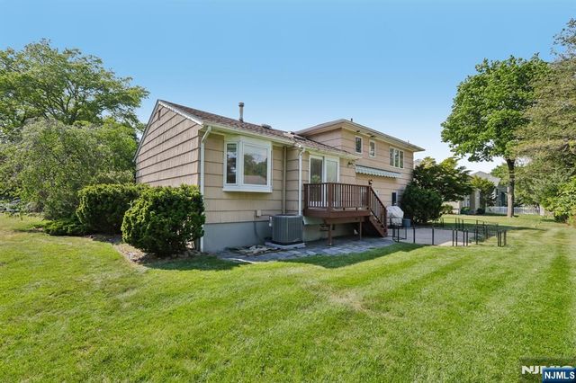 267 Pershing Avenue, Ridgewood, NJ 07450