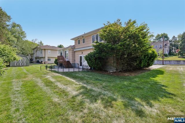 267 Pershing Avenue, Ridgewood, NJ 07450