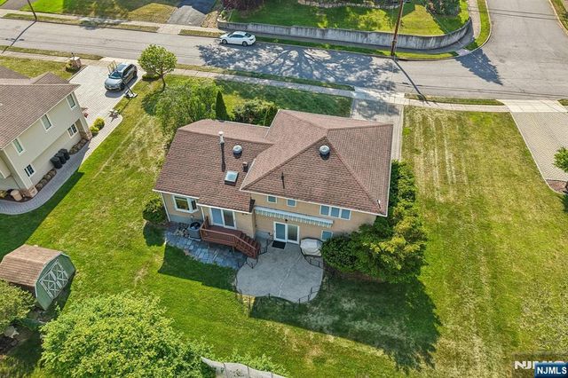 267 Pershing Avenue, Ridgewood, NJ 07450