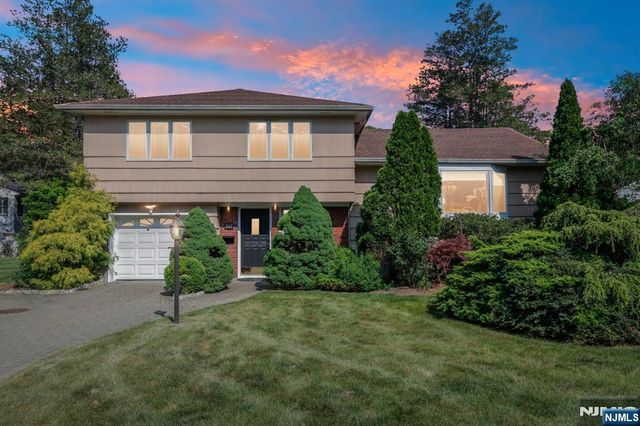 267 Pershing Avenue, Ridgewood, NJ 07450