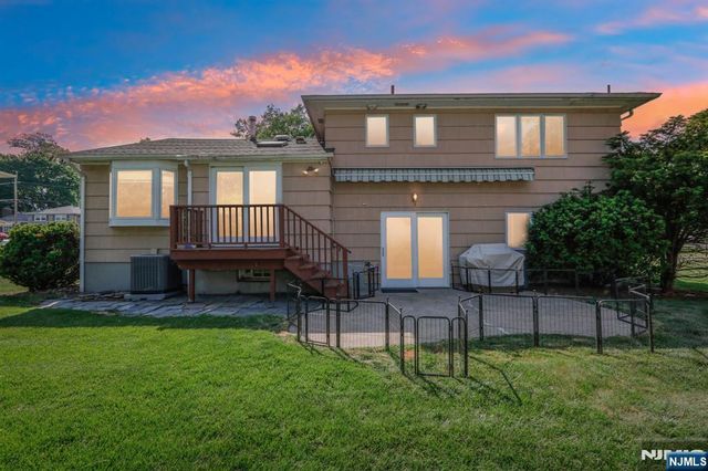 267 Pershing Avenue, Ridgewood, NJ 07450