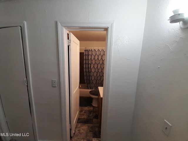 3065 Greenwood Avenue, Jackson, MS 39212