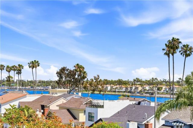 383 Bay Shore Avenue 407, Long Beach, CA 90803