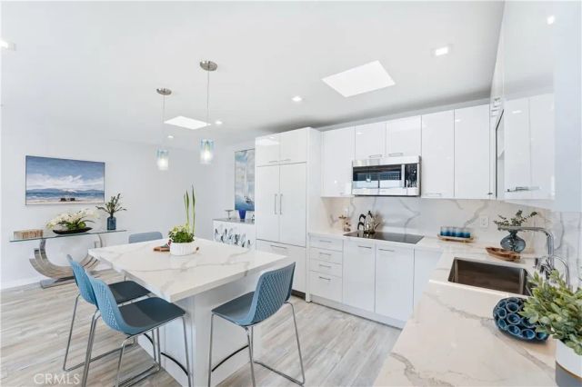 383 Bay Shore Avenue 407, Long Beach, CA 90803