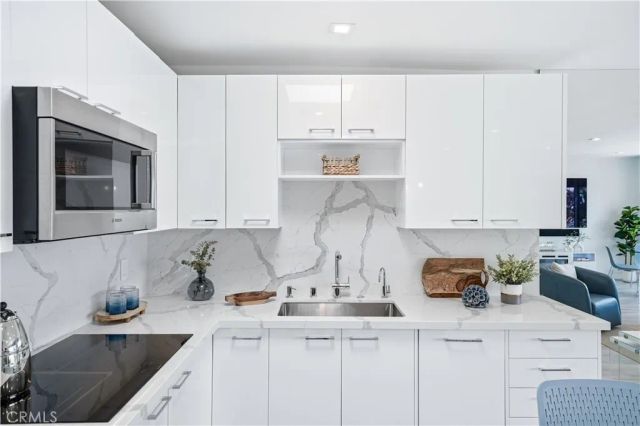 383 Bay Shore Avenue 407, Long Beach, CA 90803