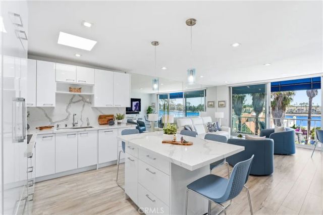383 Bay Shore Avenue 407, Long Beach, CA 90803