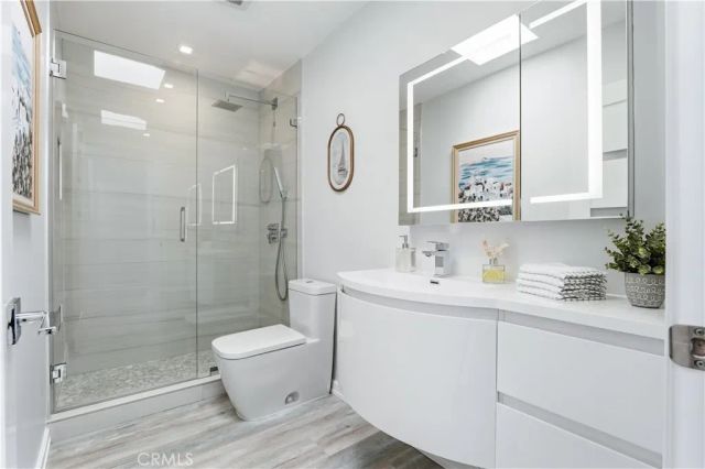 383 Bay Shore Avenue 407, Long Beach, CA 90803