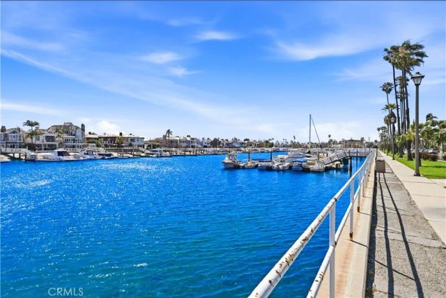 383 Bay Shore Avenue 407, Long Beach, CA 90803