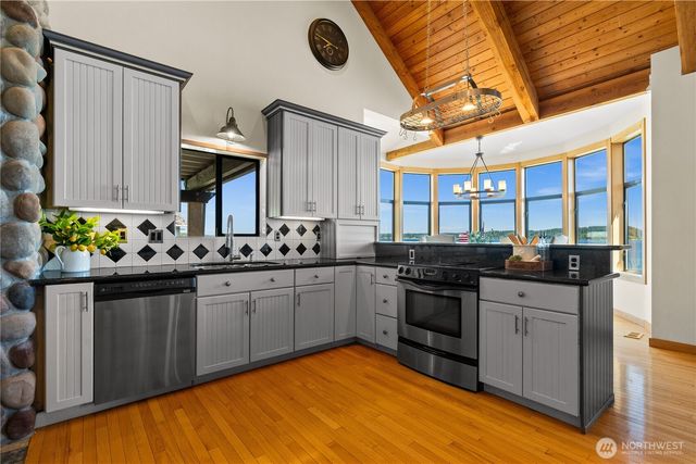 6617 149th Avenue NW, Lakebay, WA 98349