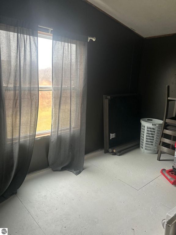 Image 10 of property listing at 2770 S Ivy Lane LOT 143, Mt Pleasant, MI 48858