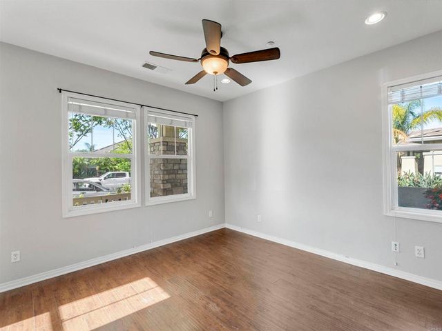 588 Dana Lane, Escondido, CA 92027