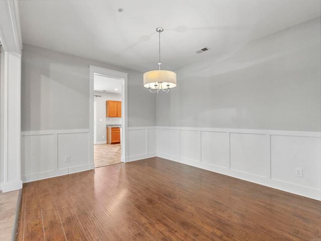 588 Dana Lane, Escondido, CA 92027