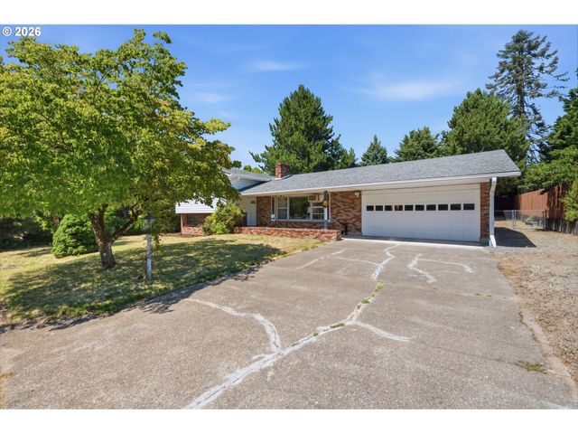 6885 Se MOLT St, Milwaukie, OR 97267