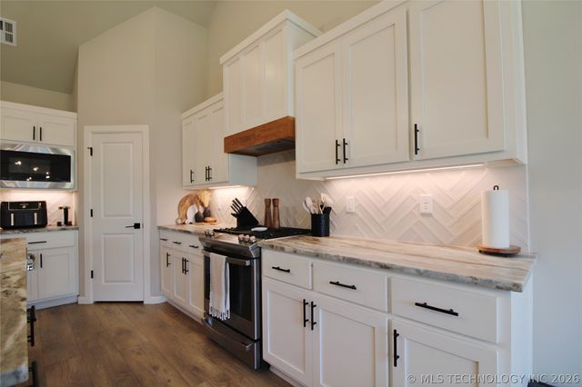13971 S 21st Street E, Bixby, OK 74008