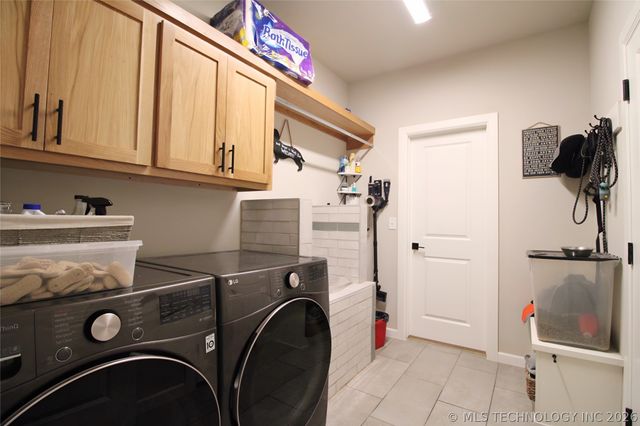 13971 S 21st Street E, Bixby, OK 74008