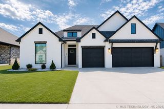 13971 S 21st Street E, Bixby, OK 74008