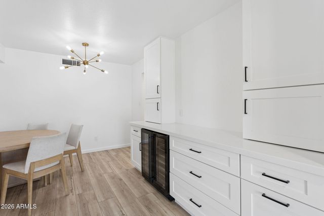 8208 E KEIM Drive, Scottsdale, AZ 85250