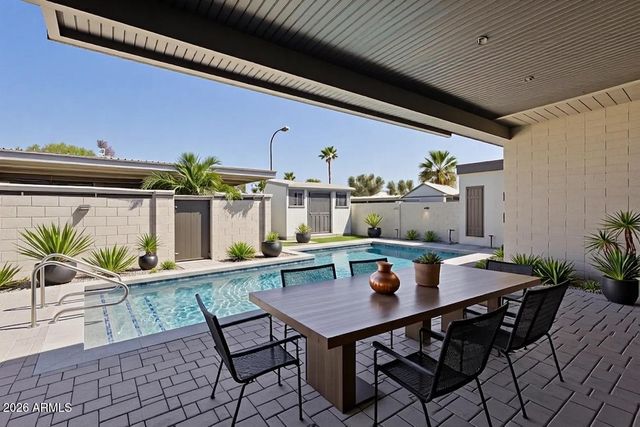 8208 E KEIM Drive, Scottsdale, AZ 85250