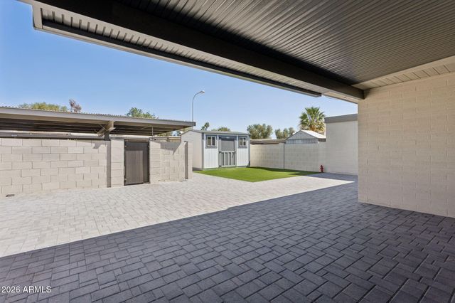 8208 E KEIM Drive, Scottsdale, AZ 85250