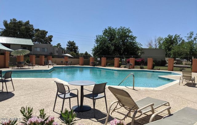 8208 E KEIM Drive, Scottsdale, AZ 85250