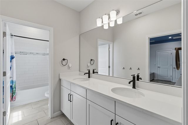 4519 LIONS GATE AVENUE, Clermont, FL 34711