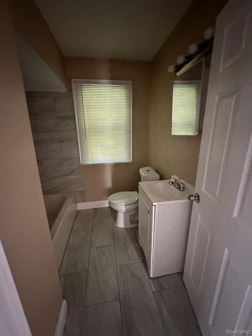 14248 Stansbury Street, Detroit, MI 48227