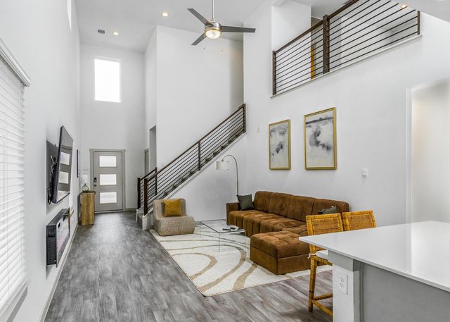 12832 Barnsbury Lane, Houston, TX 77047