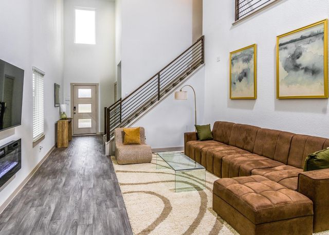 12832 Barnsbury Lane, Houston, TX 77047