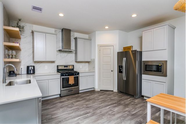 12832 Barnsbury Lane, Houston, TX 77047