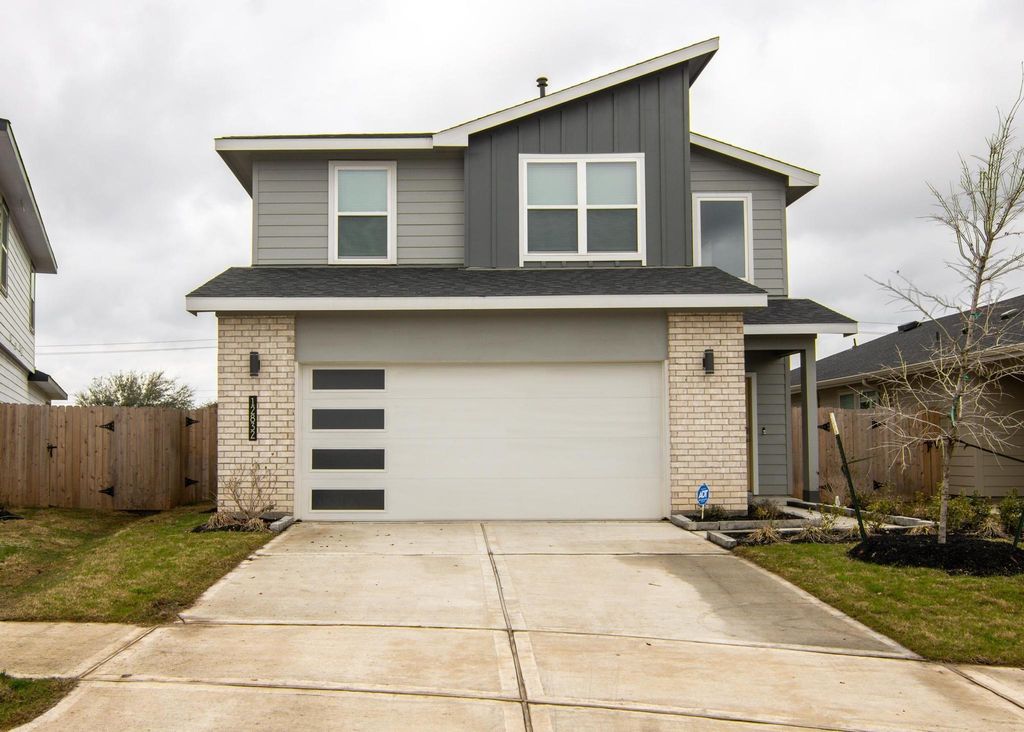 12832 Barnsbury Lane, Houston, TX 77047