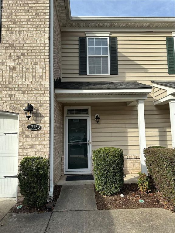 1315 Myrica PL, Virginia Beach, VA 23451