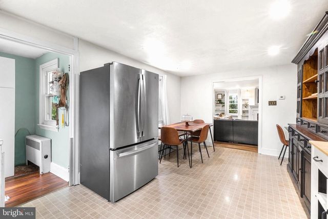 1123 OLD LANCASTER RD, Berwyn, PA 19312