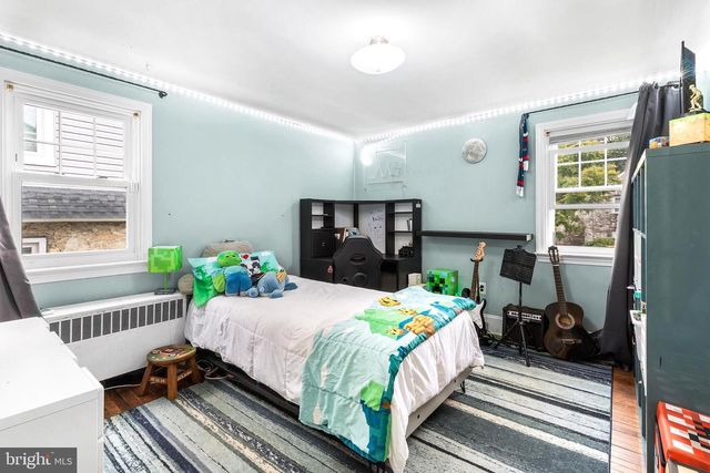 1123 OLD LANCASTER RD, Berwyn, PA 19312